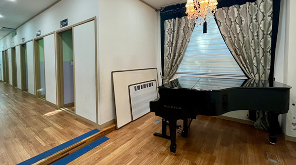 7. 1층 피아노실